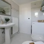 Premium, 2-bedroom Apartment! *