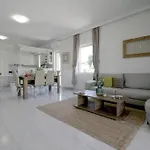 Premium, 2-bedroom Apartment! Χανιά