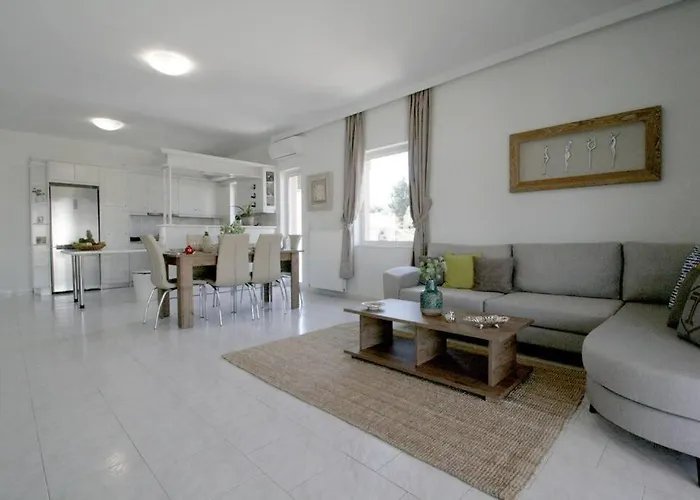Premium, 2-bedroom Apartment! Chania (Crete)