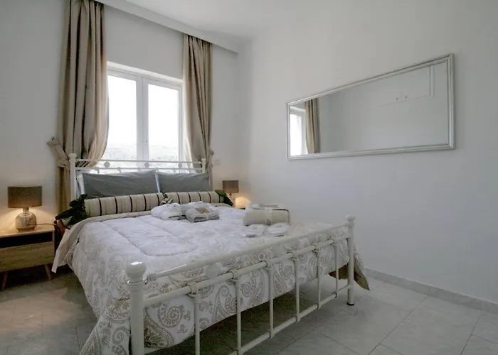 Premium, 2-bedroom Apartment! アパート