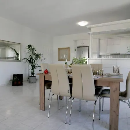 Premium, 2-bedroom Apartment! * La Canea