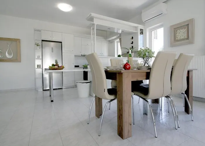 Daire Premium, 2-bedroom Apartment! Hanya